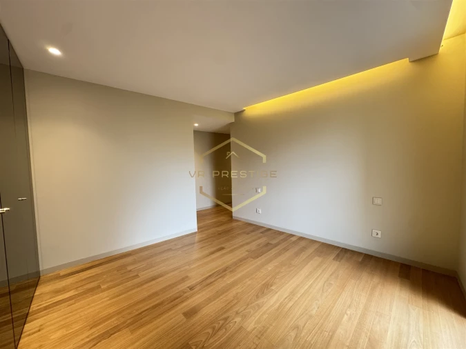 Apartamento T4 para Venda em Vila do Conde Foto 14