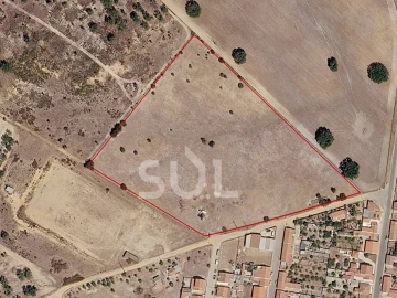 Terreno para Venda em Ermidas-Sado