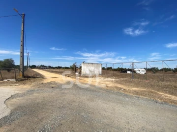 Terreno para Venda em Ermidas-Sado