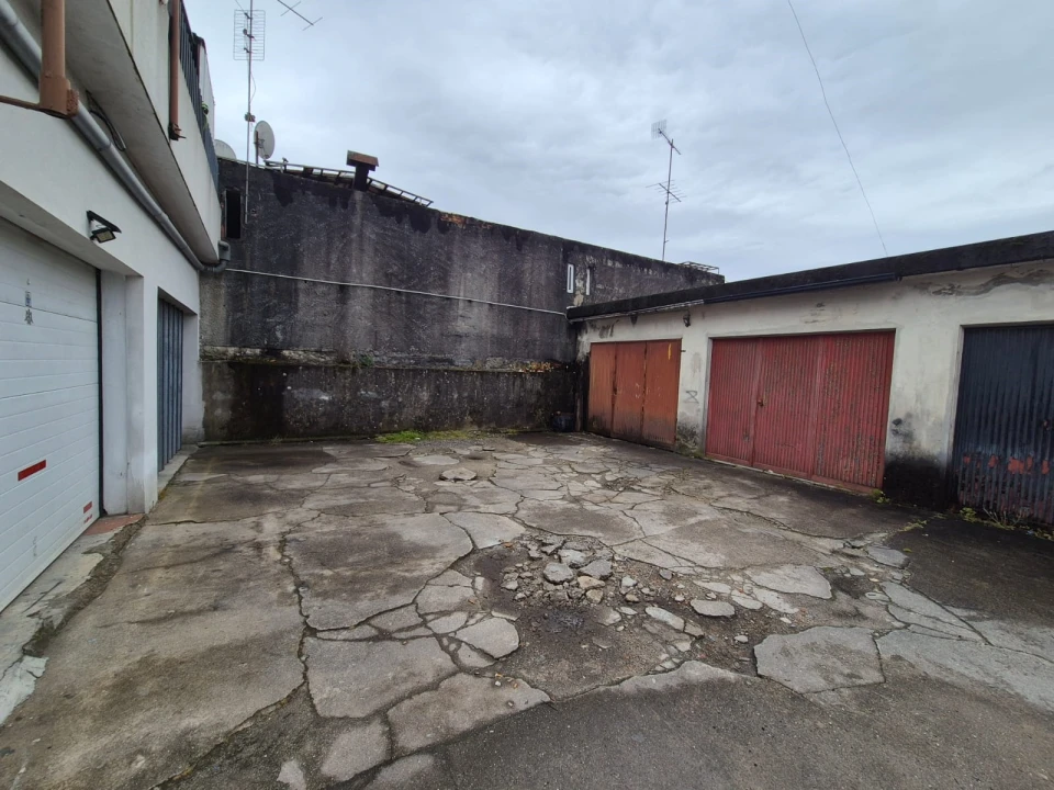 Apartamento T2 para Venda em Paços de Ferreira Foto 9