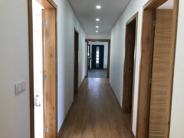 Moradia T3 para Venda em Raimonda