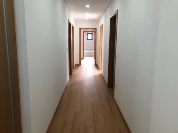 Moradia T3 para Venda em Raimonda