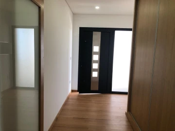 Moradia T3 para Venda em Raimonda