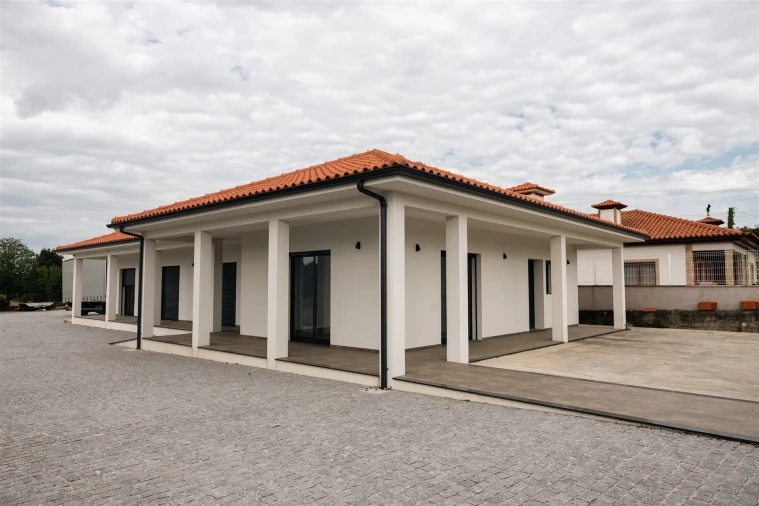 Moradia T3 para Venda em Raimonda