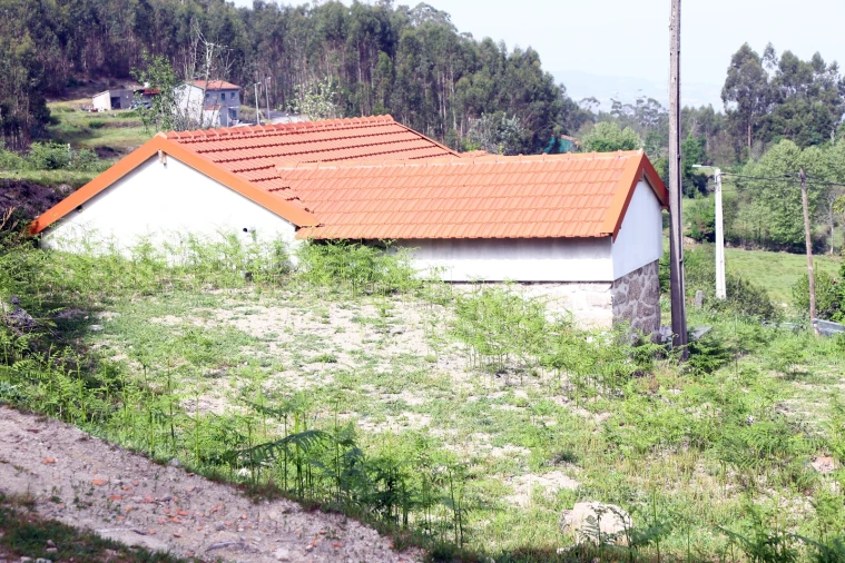 Moradia T2 para Venda em Lustosa e Barrosas (Santo Estêvão) Foto 3