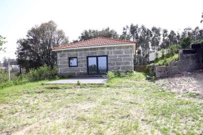 Moradia T2 para Venda em Lustosa e Barrosas (Santo Estêvão)