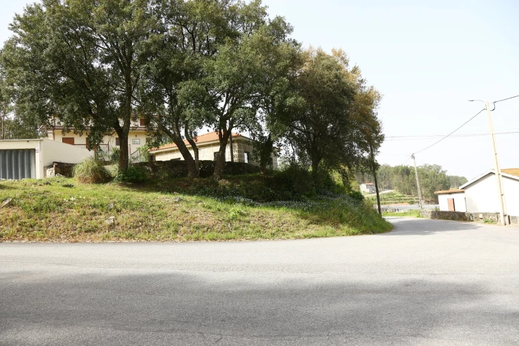 Moradia T2 para Venda em Lustosa e Barrosas (Santo Estêvão) Foto 2