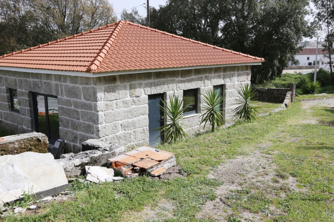 Moradia T2 para Venda em Lustosa e Barrosas (Santo Estêvão) Foto 6