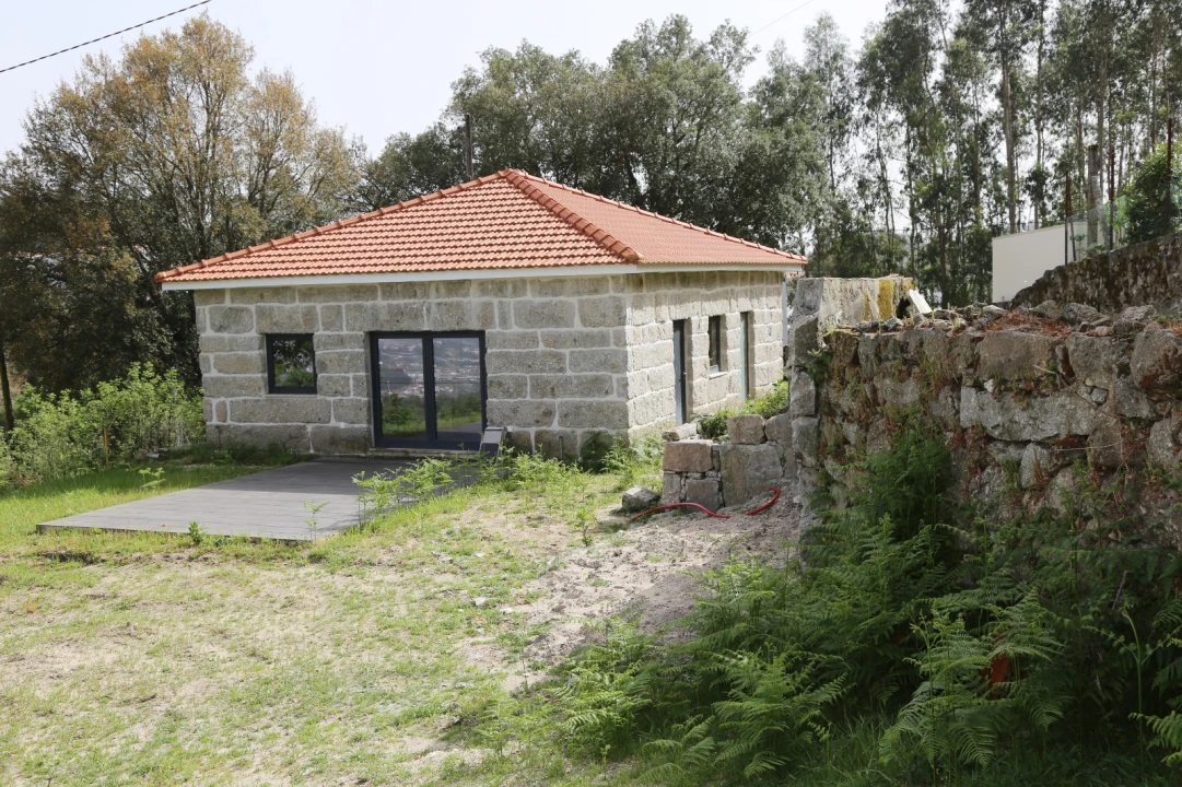 Moradia T2 para Venda em Lustosa e Barrosas (Santo Estêvão) Foto 3