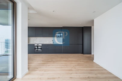 Apartamento T1 para Arrendamento em Paranhos