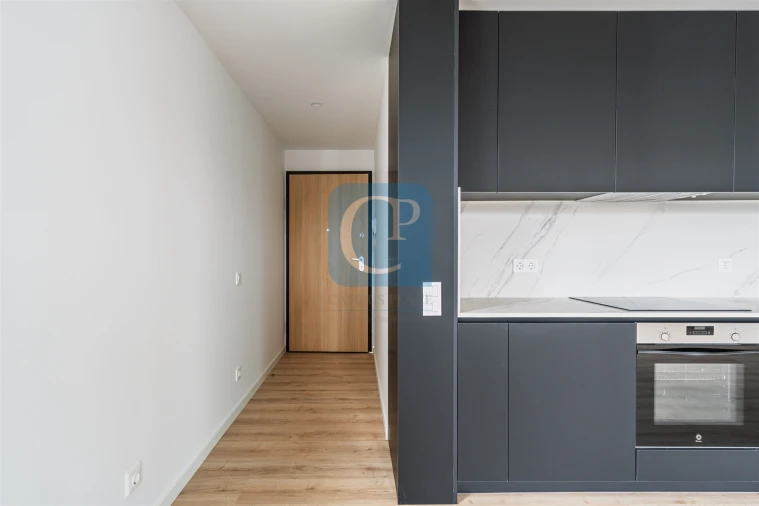Apartamento T1 para Arrendamento em Paranhos Foto 3