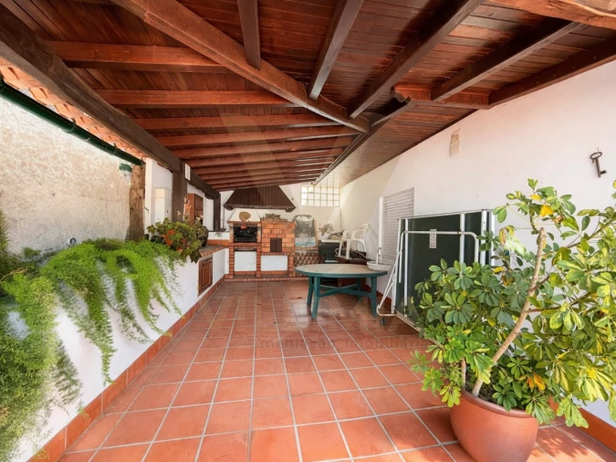 Moradia T3 para Venda em Ribeira Foto 5