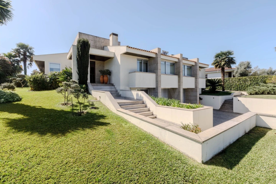 Moradia T4 para Venda em Louro Foto 2