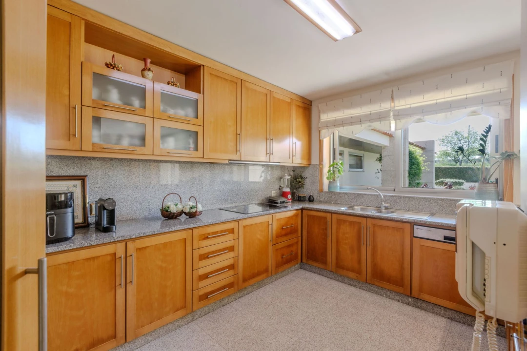 Moradia T4 para Venda em Louro Foto 11