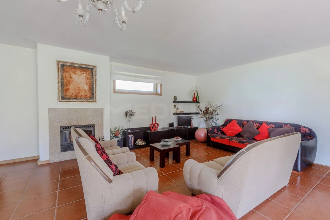 Moradia T4 para Venda em Louro Foto 14