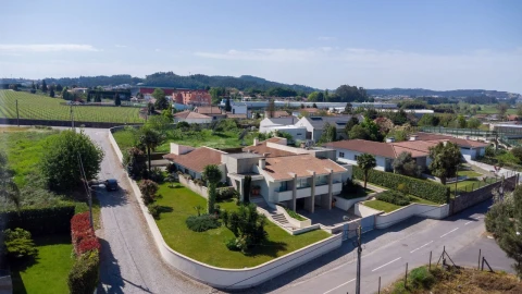 Moradia T4 para Venda em Louro