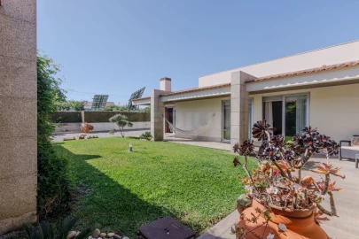 Moradia T4 para Venda em Louro