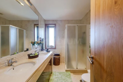 Moradia T4 para Venda em Louro