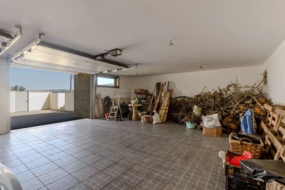 Moradia T4 para Venda em Louro