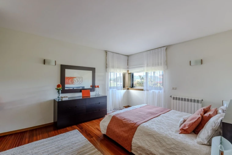 Moradia T4 para Venda em Louro Foto 21