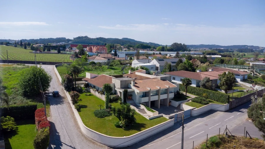 Moradia T4 para Venda em Louro