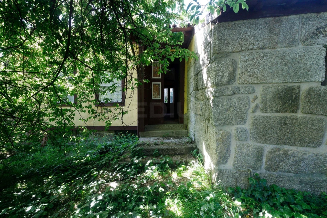 Prédio para Venda em Oliveira, São Paio e São Sebastião Foto 7