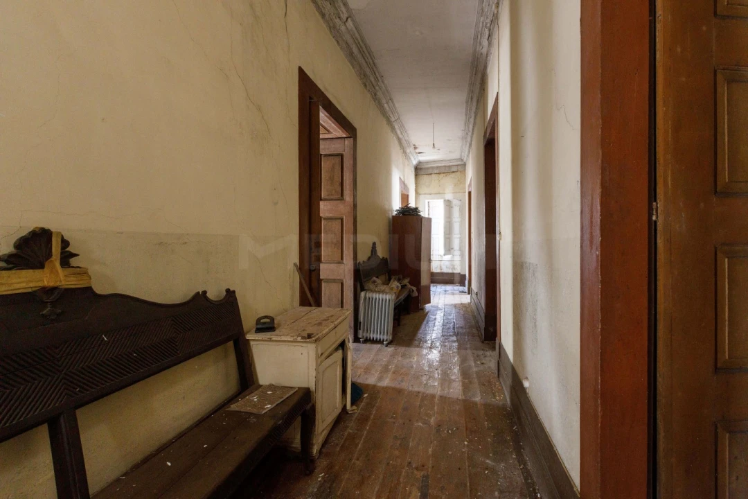 Prédio para Venda em Oliveira, São Paio e São Sebastião Foto 18