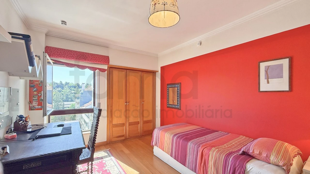 Apartamento T5 para Venda em São Domingos de Benfica Foto 23