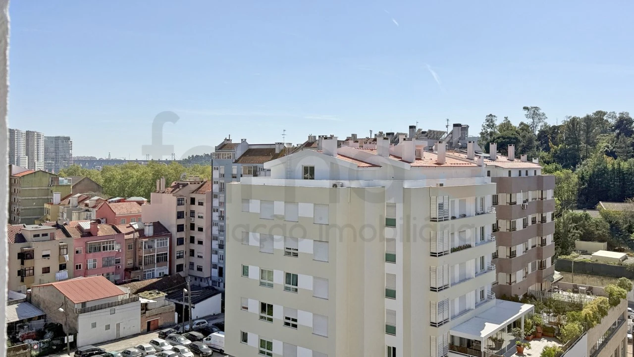 Apartamento T5 para Venda em São Domingos de Benfica Foto 27