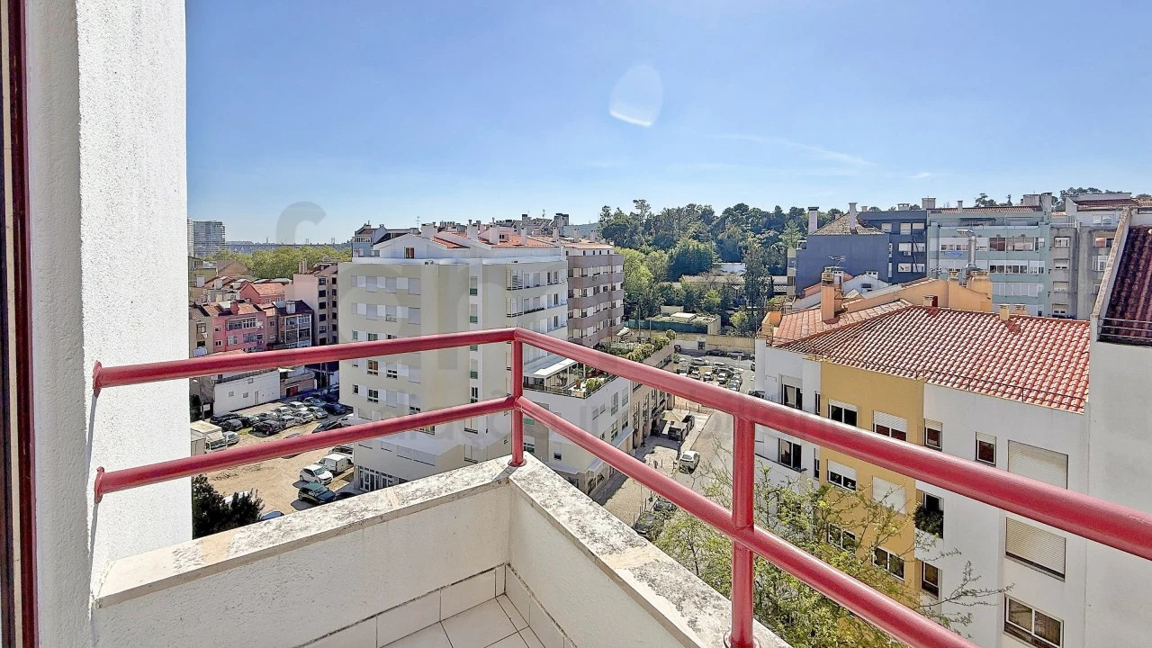 Apartamento T5 para Venda em São Domingos de Benfica Foto 41
