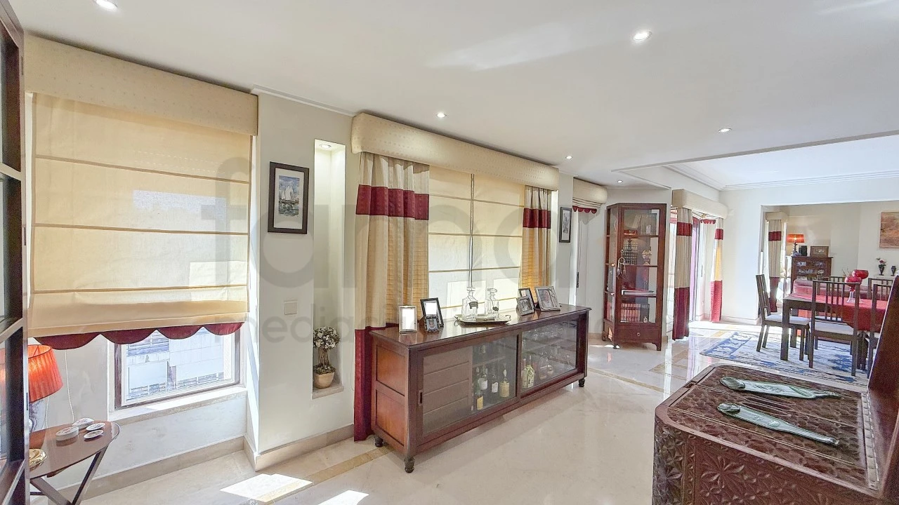 Apartamento T5 para Venda em São Domingos de Benfica Foto 45