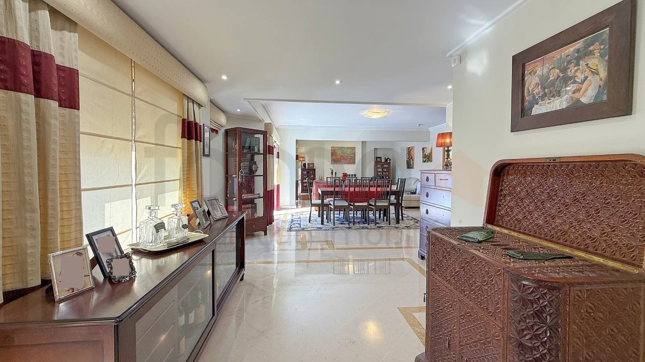 Apartamento T5 para Venda em São Domingos de Benfica Foto 47