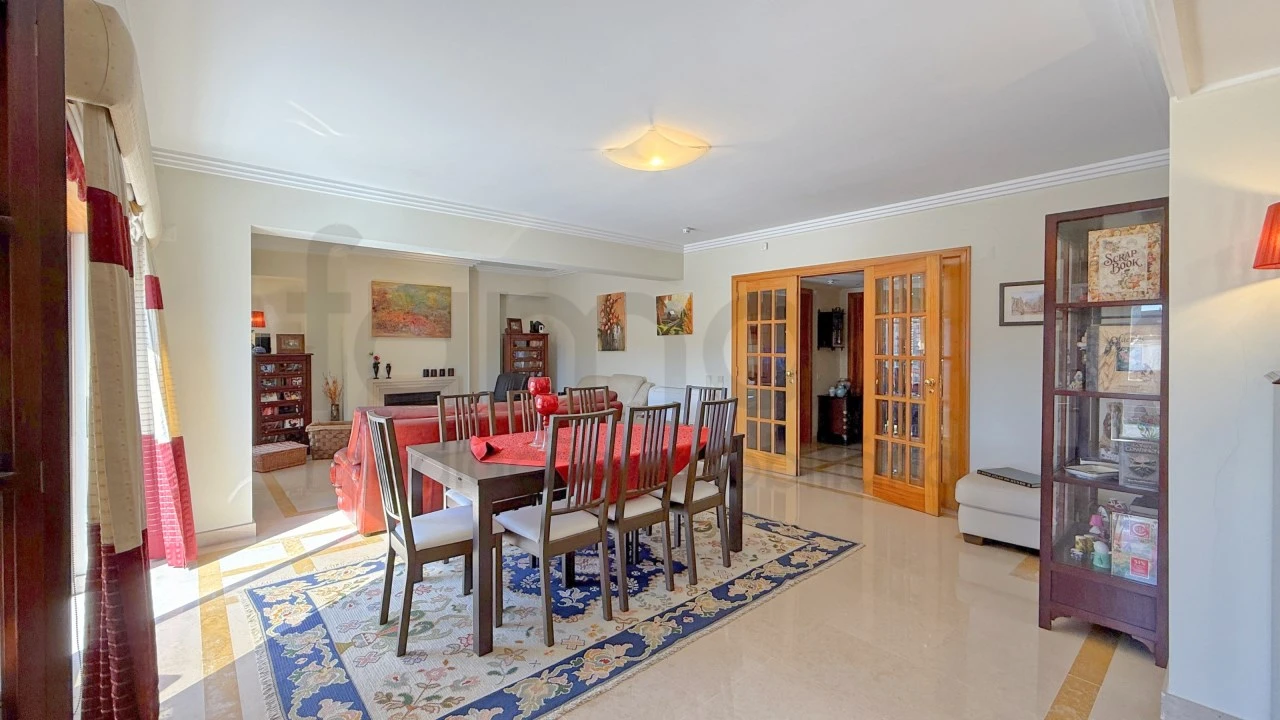 Apartamento T5 para Venda em São Domingos de Benfica Foto 51