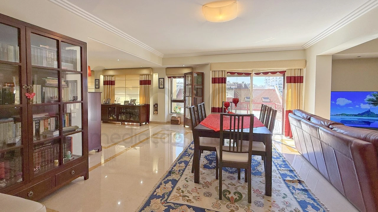 Apartamento T5 para Venda em São Domingos de Benfica Foto 57