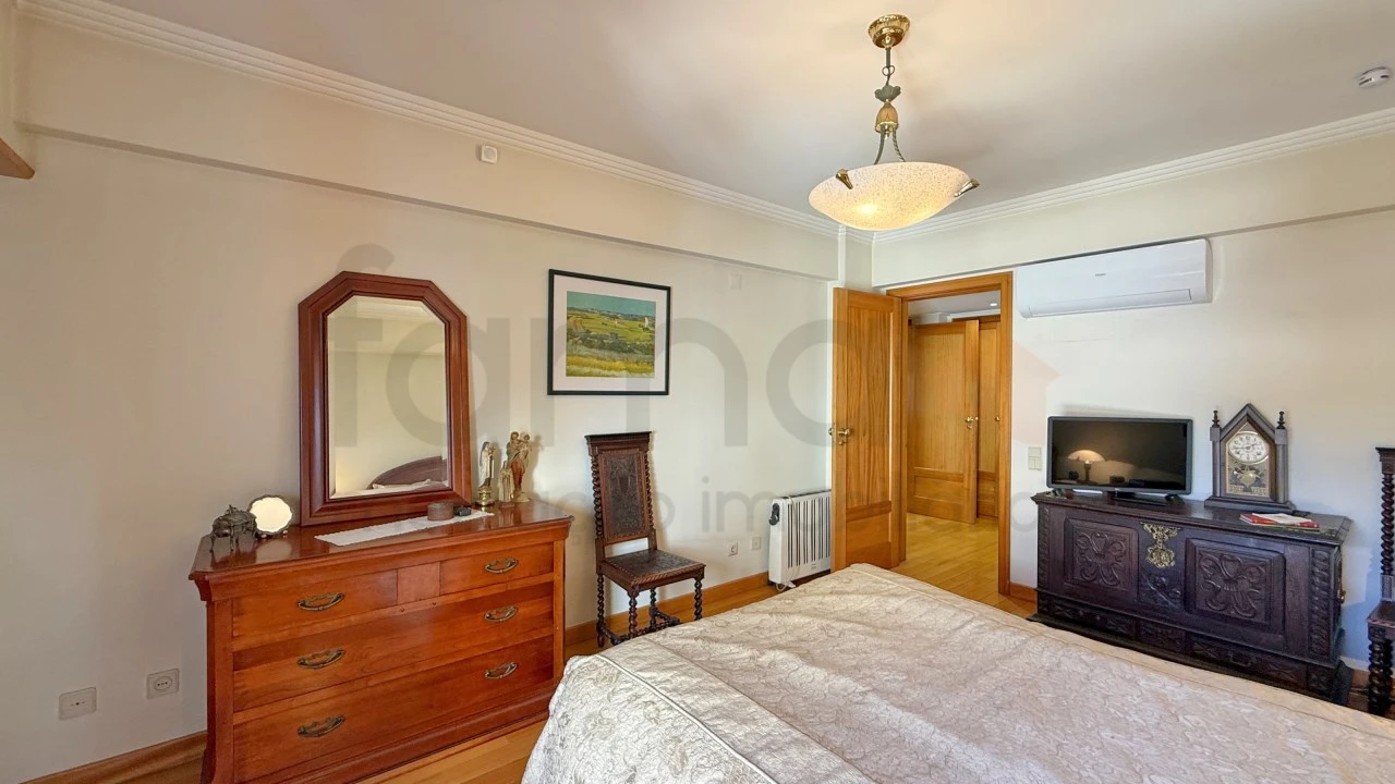 Apartamento T5 para Venda em São Domingos de Benfica Foto 71