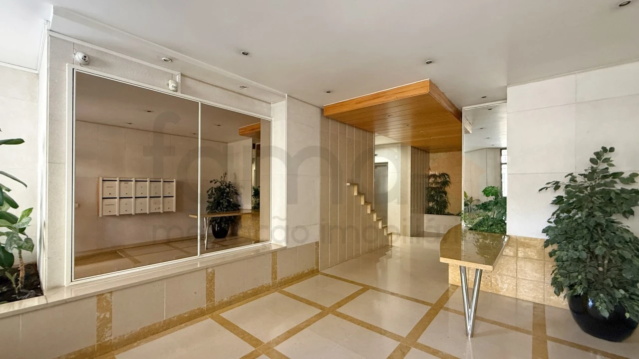 Apartamento T5 para Venda em São Domingos de Benfica Foto 94