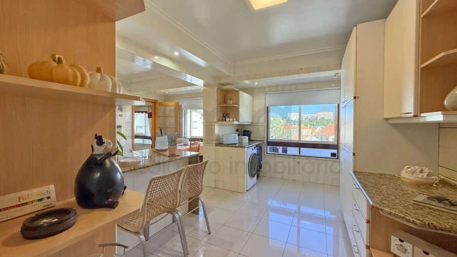 Apartamento T5 para Venda em São Domingos de Benfica Foto 87