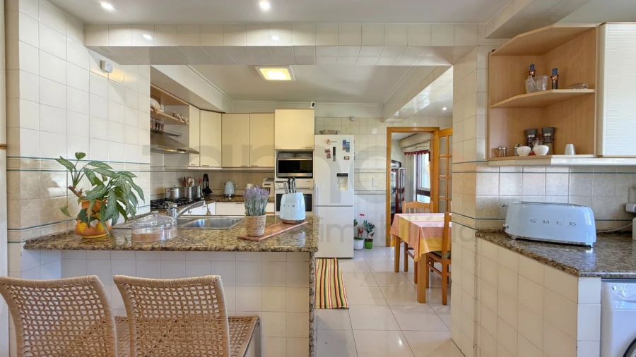 Apartamento T5 para Venda em São Domingos de Benfica Foto 88