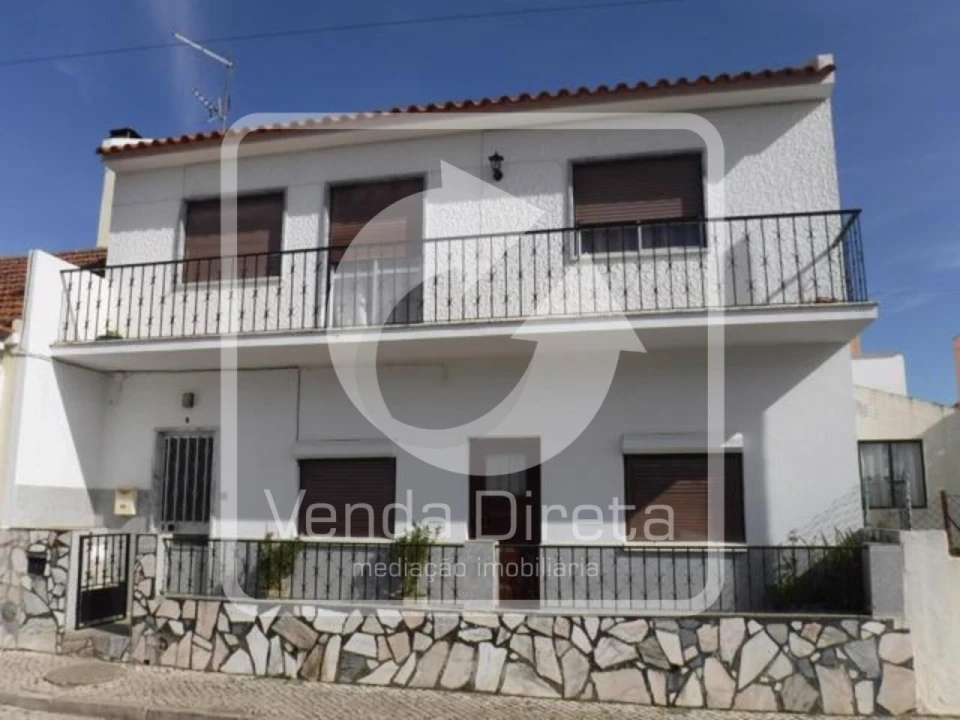 Apartamento T2 para Venda em Vila Nova da Rainha Foto 2