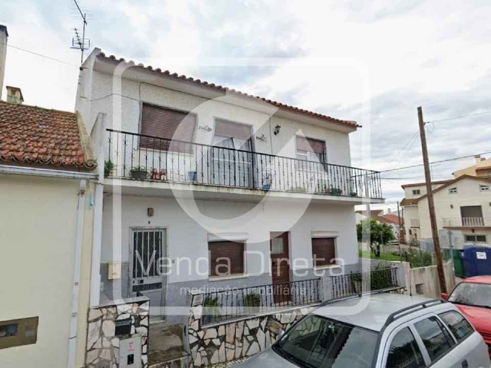 Apartamento T2 para Venda em Vila Nova da Rainha Foto 1