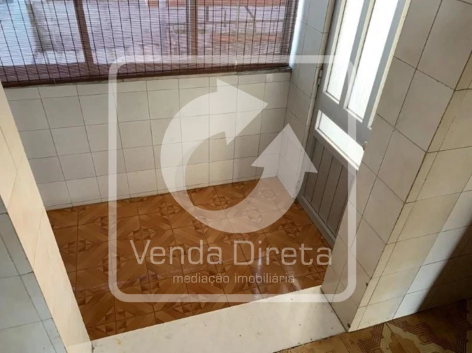 Apartamento T2 para Venda em Vila Nova da Rainha Foto 11