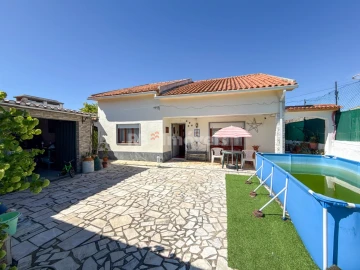 Moradia T3 para Venda em São Miguel do Rio Torto e Rossio Ao Sul do Tejo