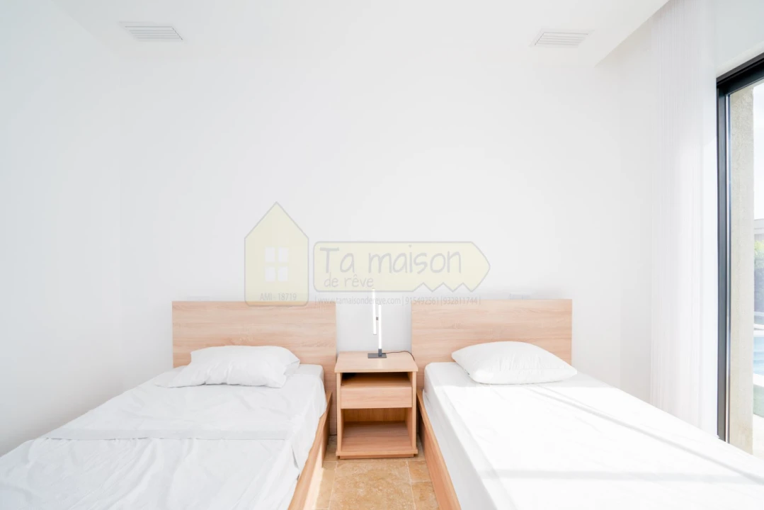 Moradia T3 para Venda em Montenegro Foto 43