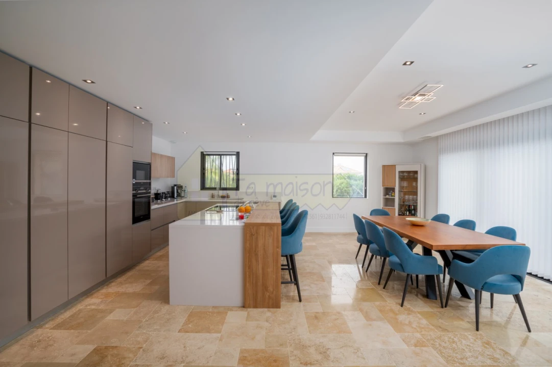 Moradia T3 para Venda em Montenegro Foto 17