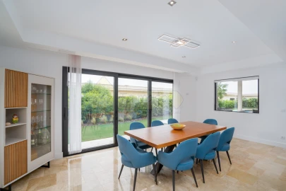 Moradia T3 para Venda em Montenegro