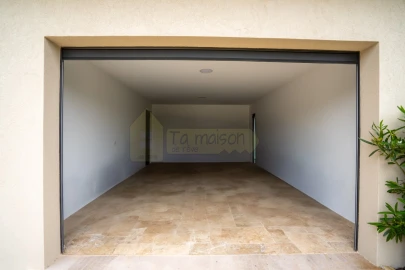 Moradia T3 para Venda em Montenegro