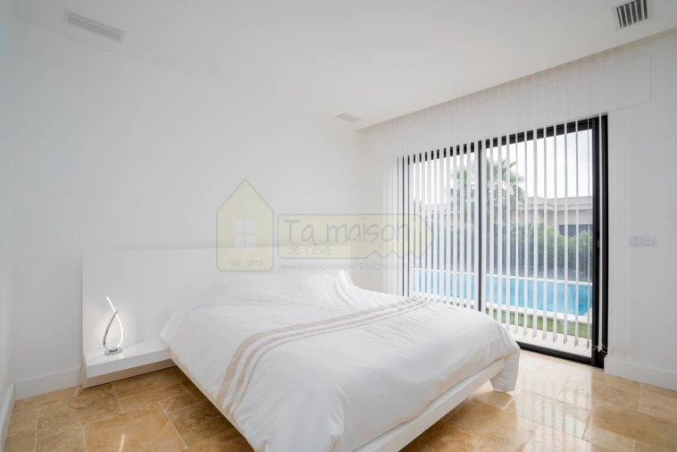 Moradia T3 para Venda em Montenegro Foto 29