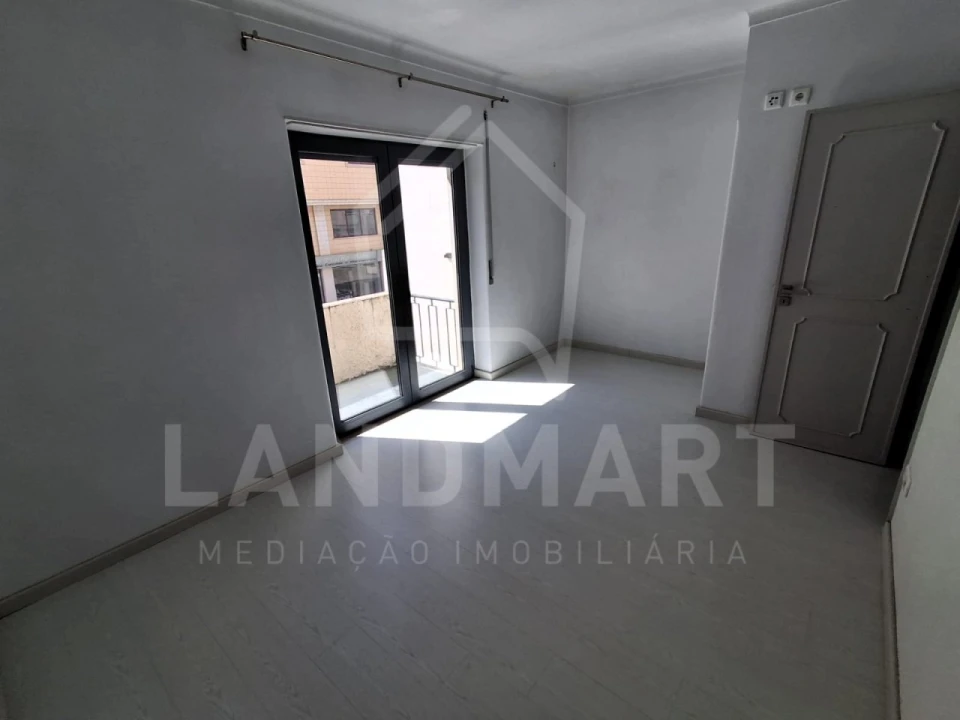 Moradia T3 para Venda em Benedita Foto 6