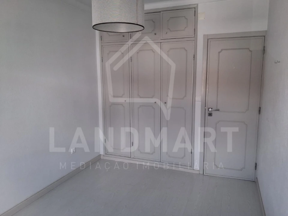 Moradia T3 para Venda em Benedita Foto 13