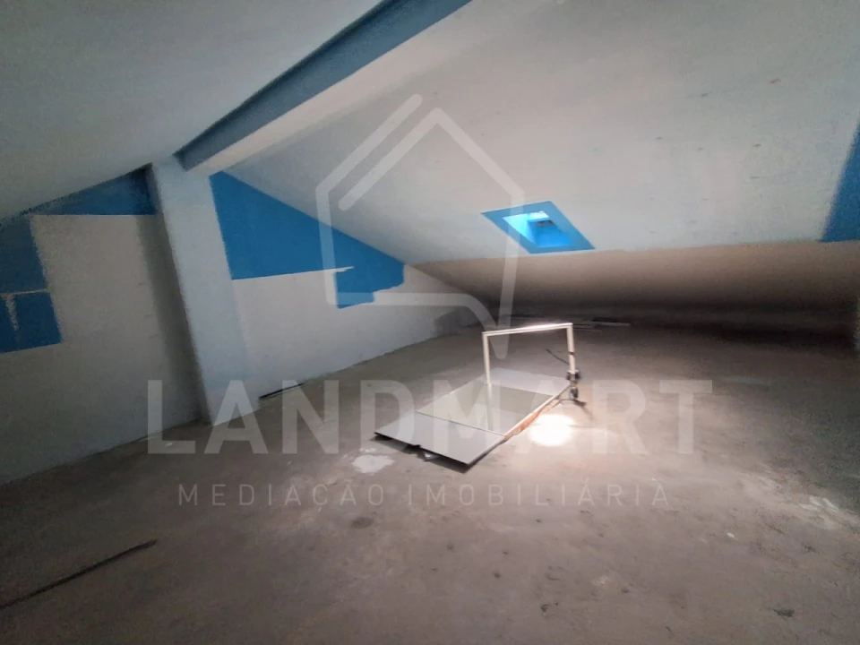 Moradia T3 para Venda em Benedita Foto 17